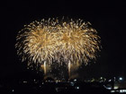 夏の夜空に大輪の花